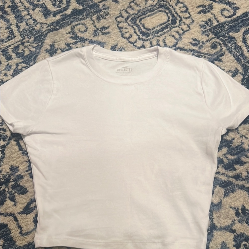 NWOT Hollister White Crew Baby Tee